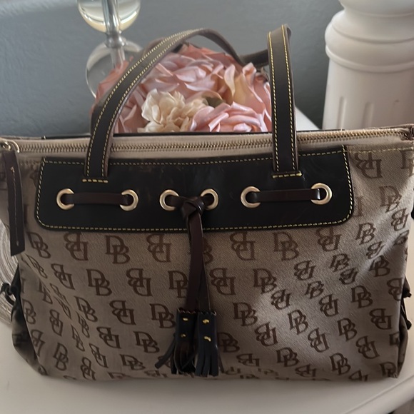 Original Vintage Dooney & Bourke handbag - Picture 3 of 3